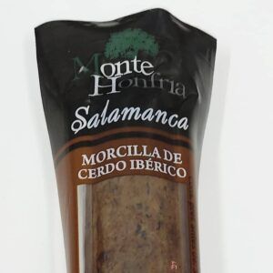 Detalle del envasado de la morcilla de cerdo ibérico marca Monte Honfria